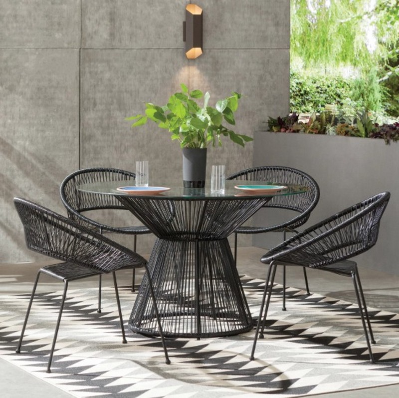 outdoor dining table 05 | manndababa