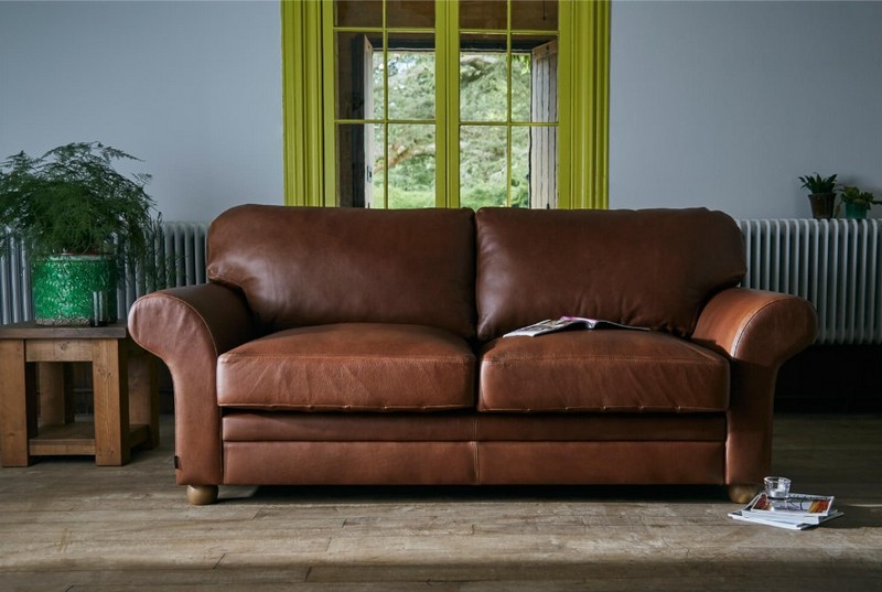 10 Recommendations of Brown Leather Sofa for a Stylish Living Room