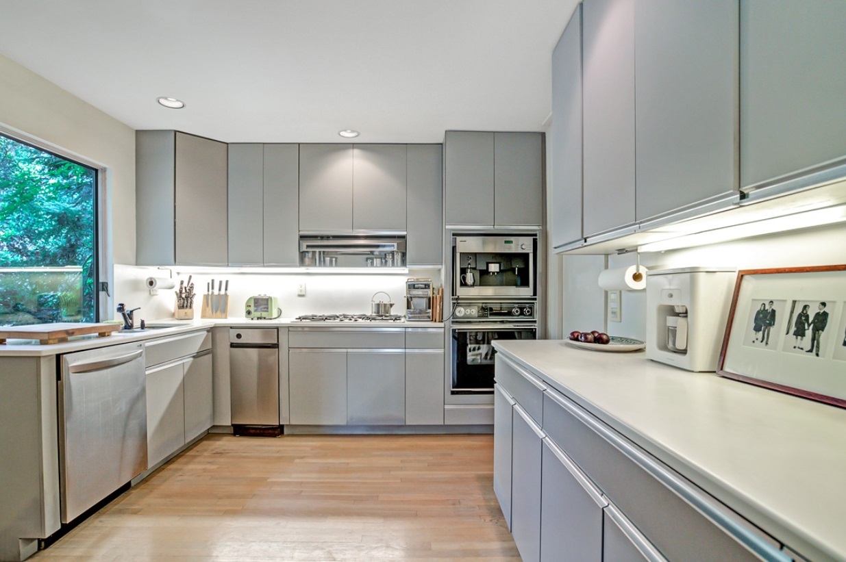 Bauhaus style kitchen