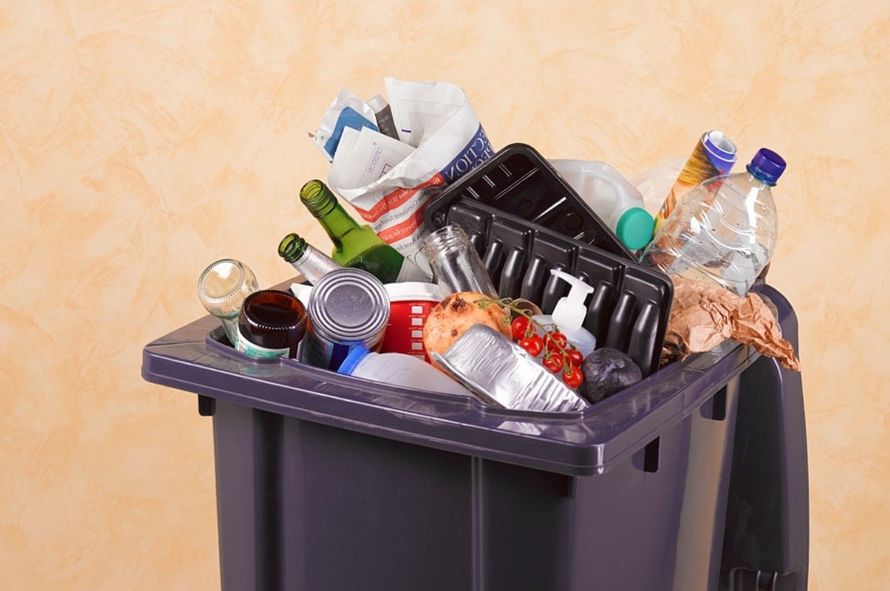 The Ultimate Guide to Efficient Household Waste Disposal: Tips, Tricks, and Eco-Friendly Solutions